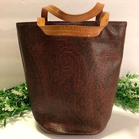 Etro Handbags - Vintage Etro Milano Bucket Bag Leather Paisley
